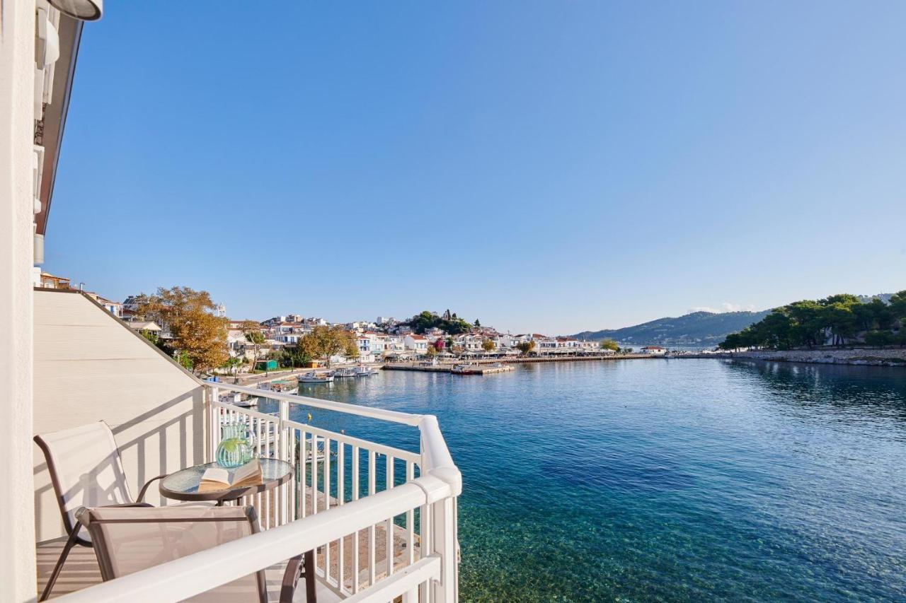 The Water Aparthotel Skiathos stad Exteriör bild